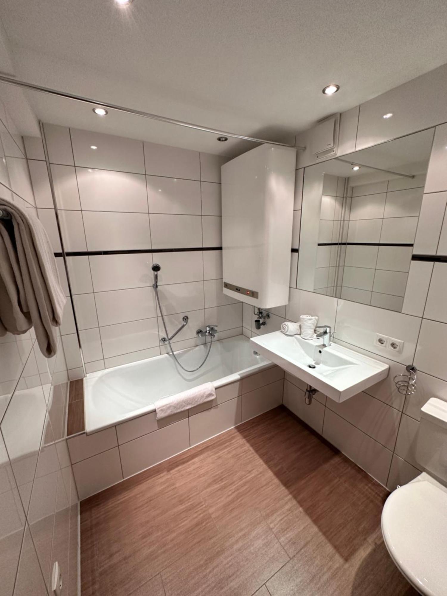 Zentrum Appartements Lorenzin Гашурн Екстериор снимка