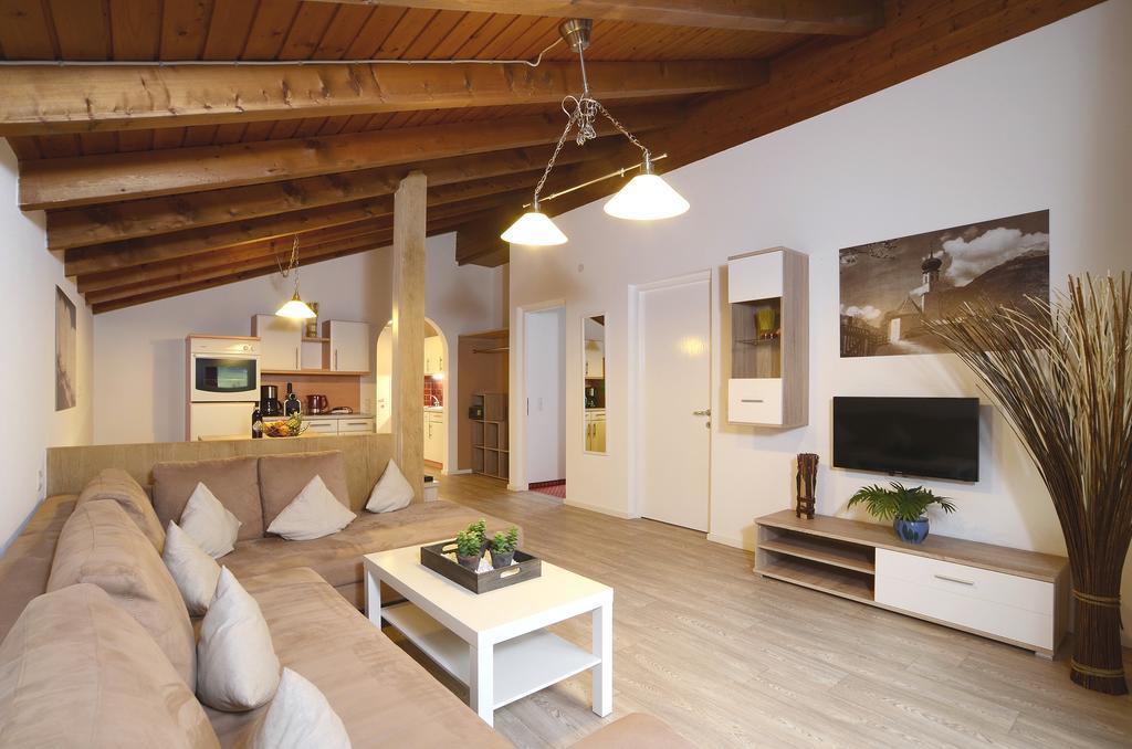 Zentrum Appartements Lorenzin Гашурн Екстериор снимка
