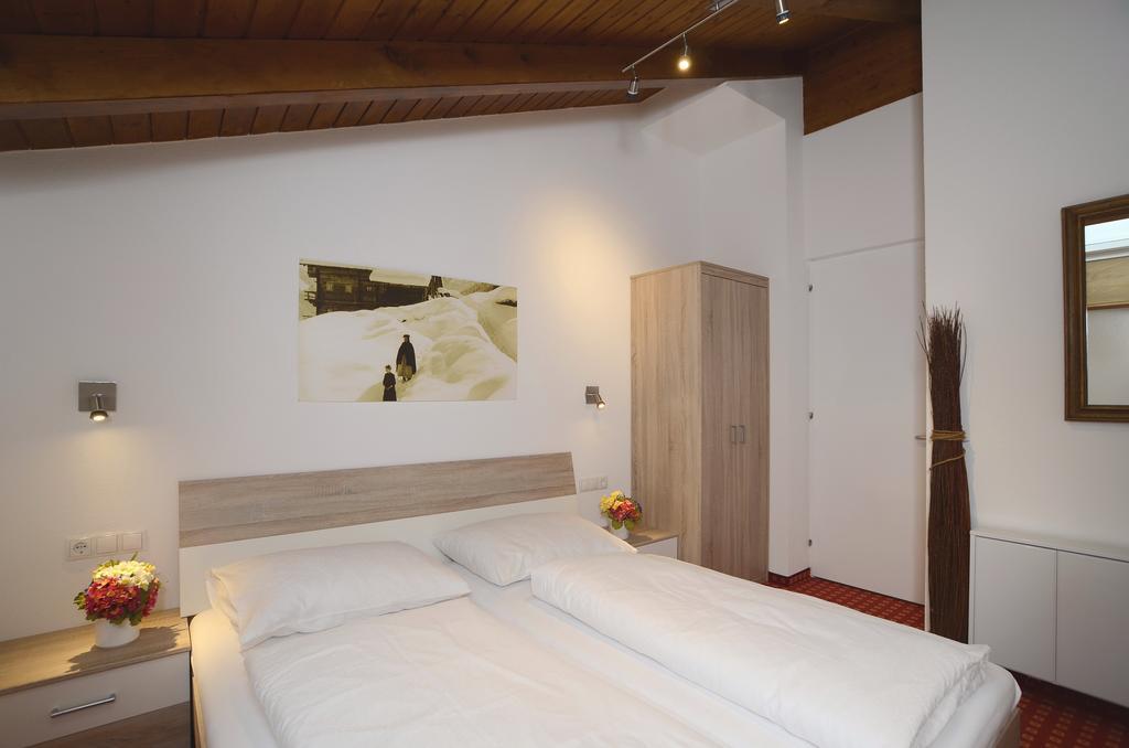 Zentrum Appartements Lorenzin Гашурн Екстериор снимка